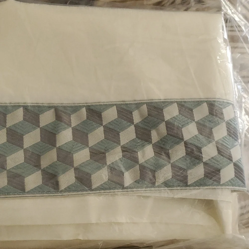 Lush Decor Luxury Faux Silk Window Curtain Panel Single 84x52